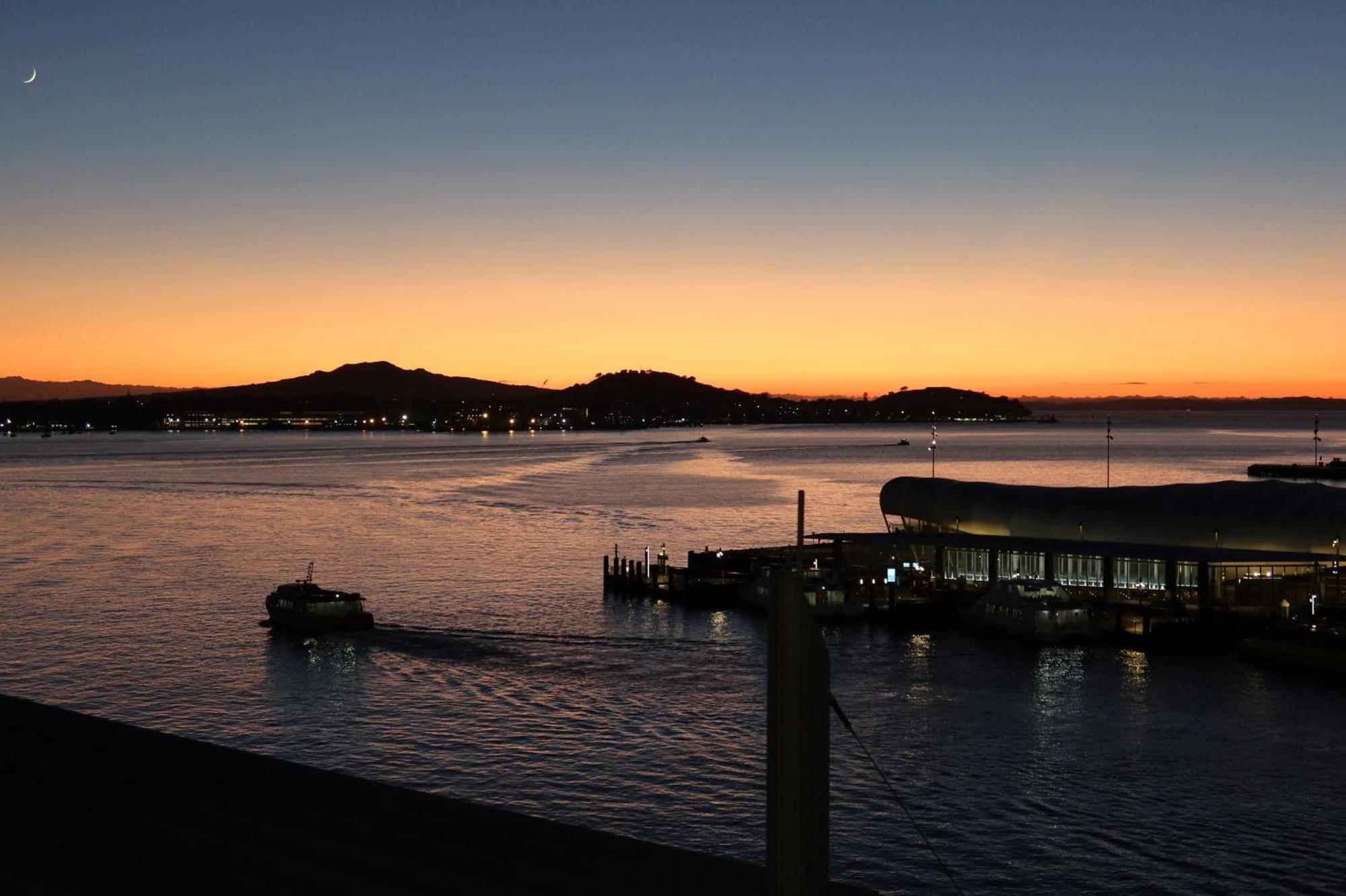 Penthouse Apartment With Stunning Harbour Views Auckland Exteriör bild