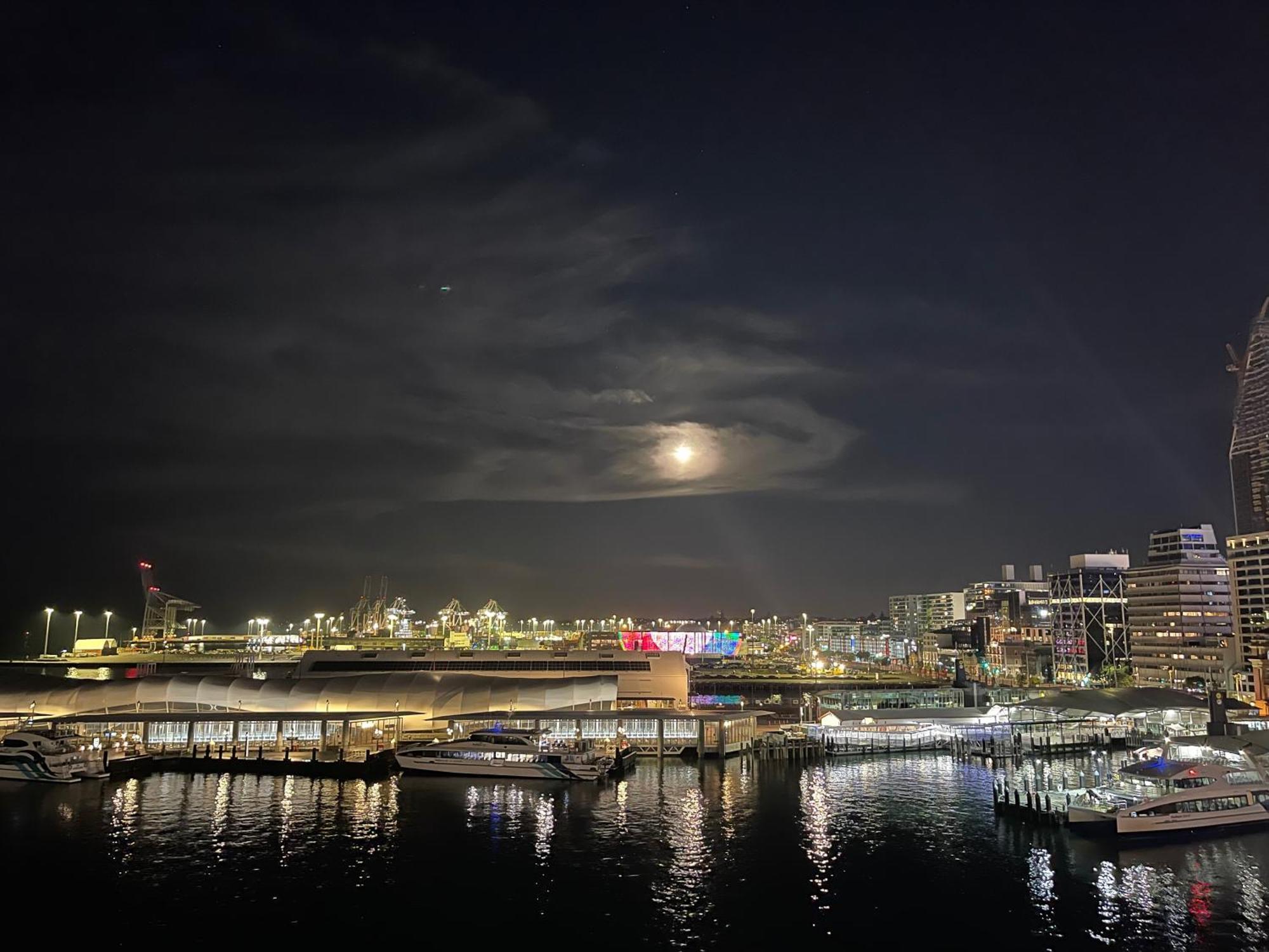 Penthouse Apartment With Stunning Harbour Views Auckland Exteriör bild