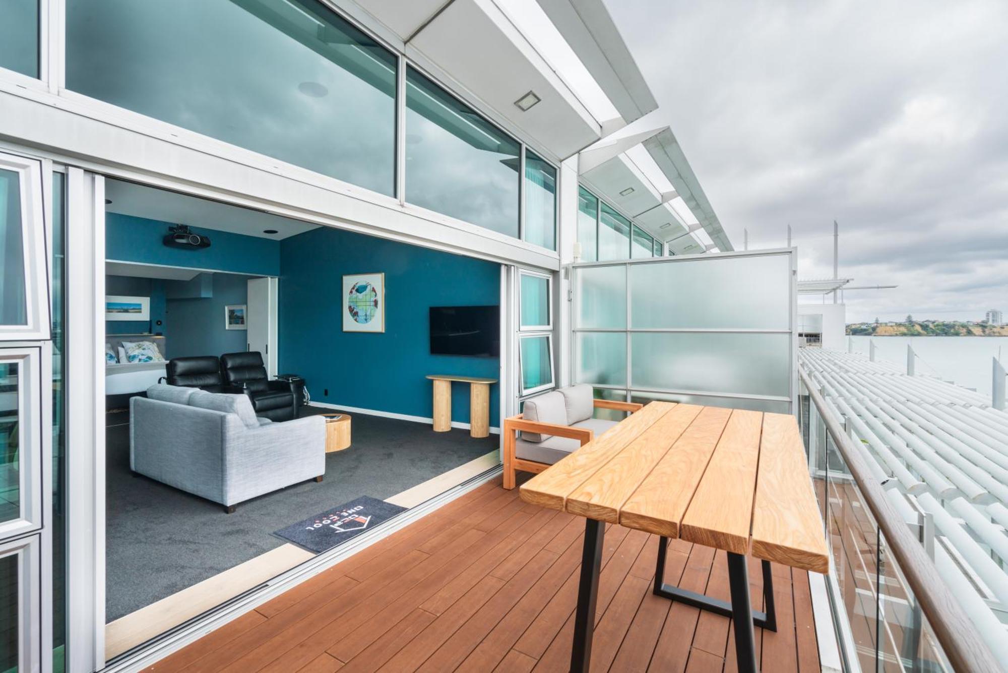 Penthouse Apartment With Stunning Harbour Views Auckland Exteriör bild