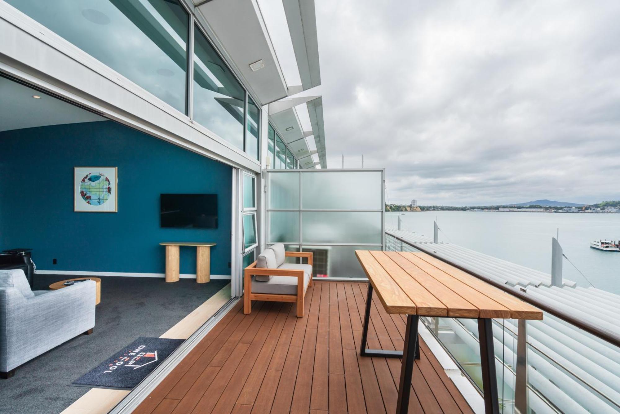 Penthouse Apartment With Stunning Harbour Views Auckland Exteriör bild